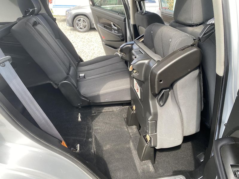 SsangYong Rexton 2.0CD-i 4x4 7M MAN 155PS 170KM - fotka 119 z 151