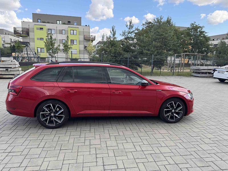 Škoda Superb (2023) Sportline 2.0TDI DSG - fotka 6 z 11