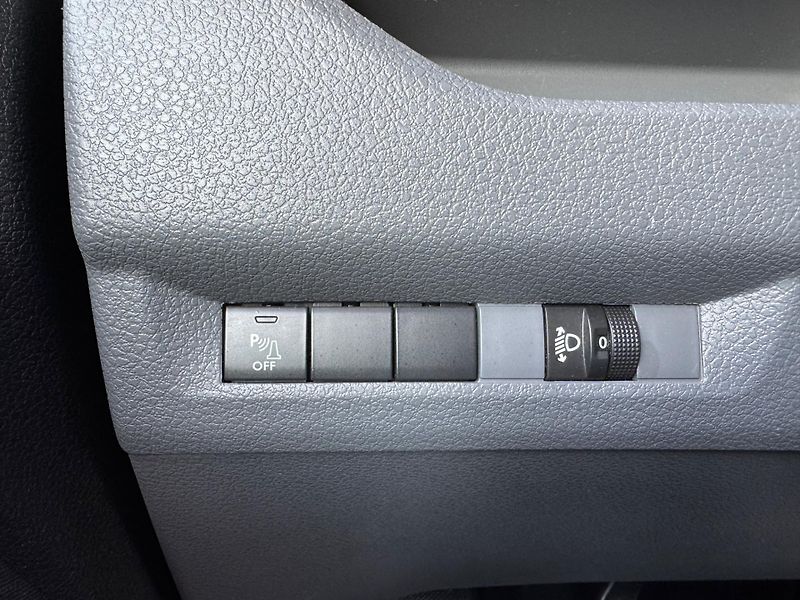 Opel Vivaro (2021) 2.0 CDTI 110 KW - CZ - 6 Míst - fotka 19 z 24