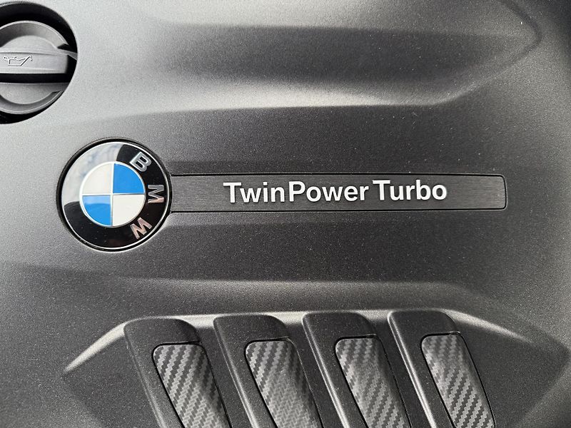 BMW Řada 3 318d Advantage Steptronic - fotka 9 z 47