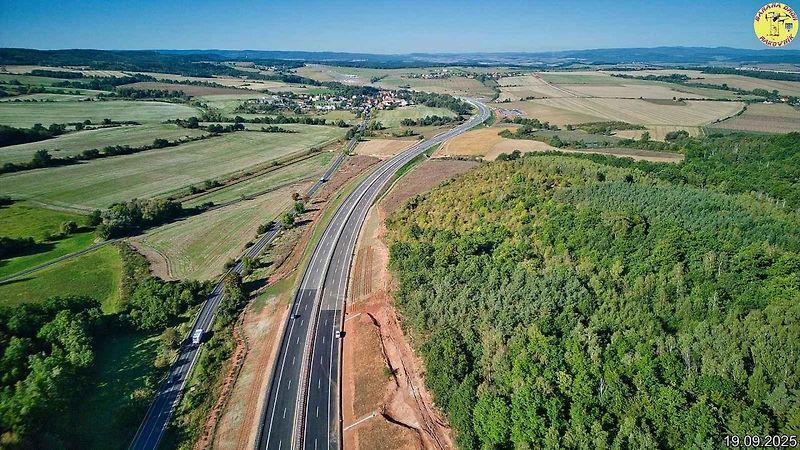 Aktuální snímky obchvatu Hořoviček před otevřením dálnice. Foto: Jan Banán Svoboda