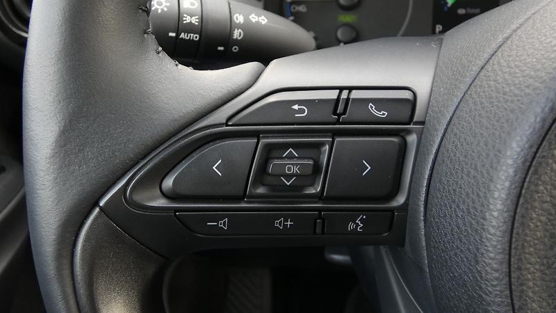 Mazda 2 1.5 Hybrid e-CVT Centre-line - fotka 11 z 22