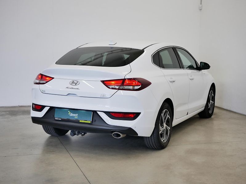 Hyundai i30 - fotka 2 z 29