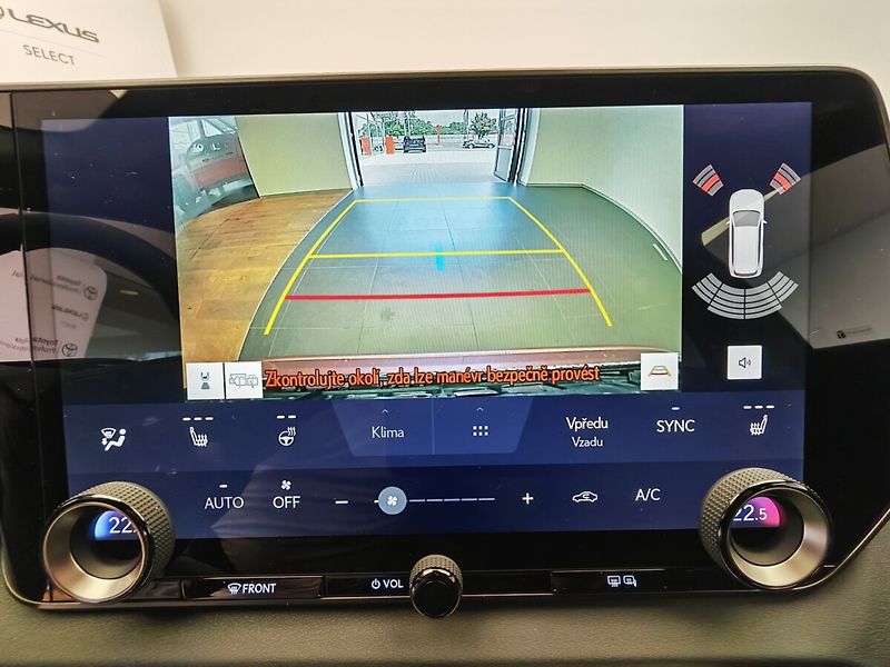 Lexus RX 450H+ Comfort Plus - fotka 42 z 45