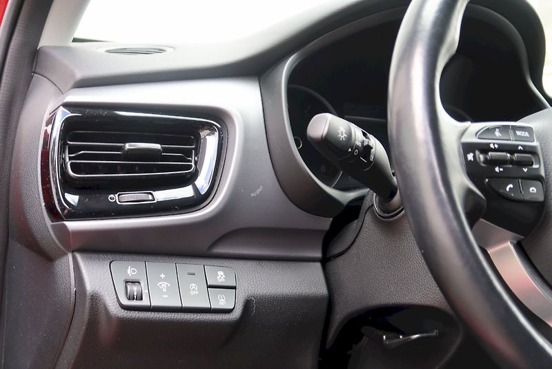 Kia Stonic (2023) Exclusive 1,0 T-GDI DCT7 74kW - fotka 6 z 31