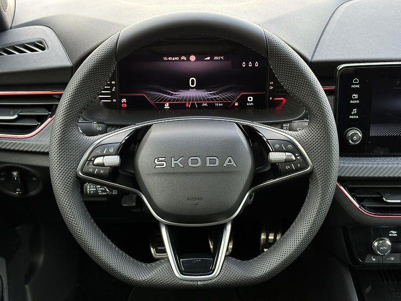 Škoda Kamiq 1.0TSi Monte Carlo 116PS Matri - fotka 22 z 44