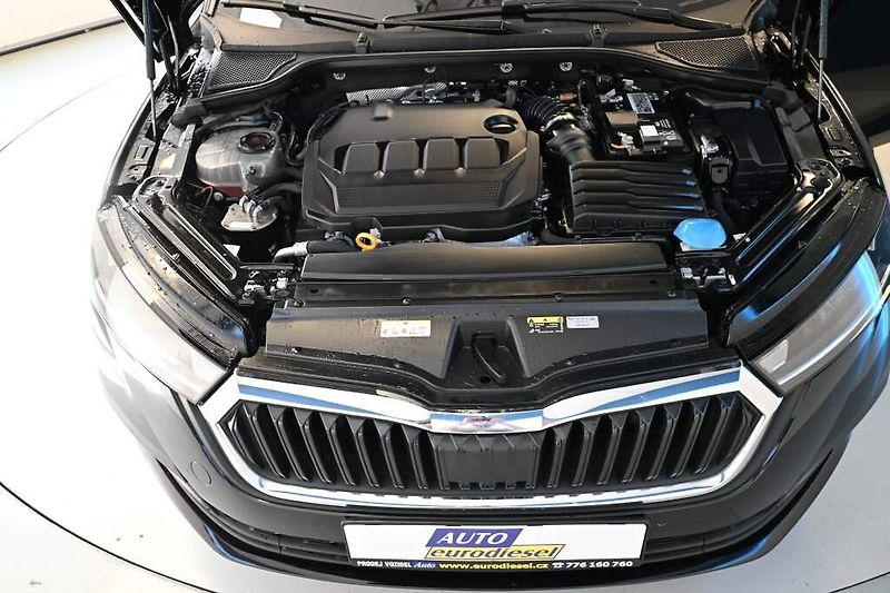 Škoda Octavia (2023) 2.0 DSG LED ACC VIRTUAL TDI - fotka 27 z 30