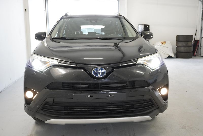 Toyota RAV4 2,5 HYBRID H3 4X2 AUT. - fotka 2 z 28