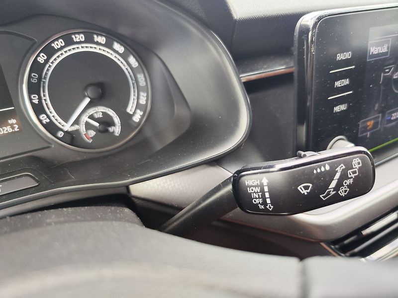 Škoda Scala 1.5 TSi/110kW Style DSG ČR - fotka 24 z 27