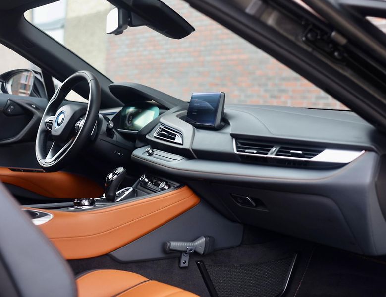 BMW i8 (2018) xdrive Laser - fotka 21 z 44