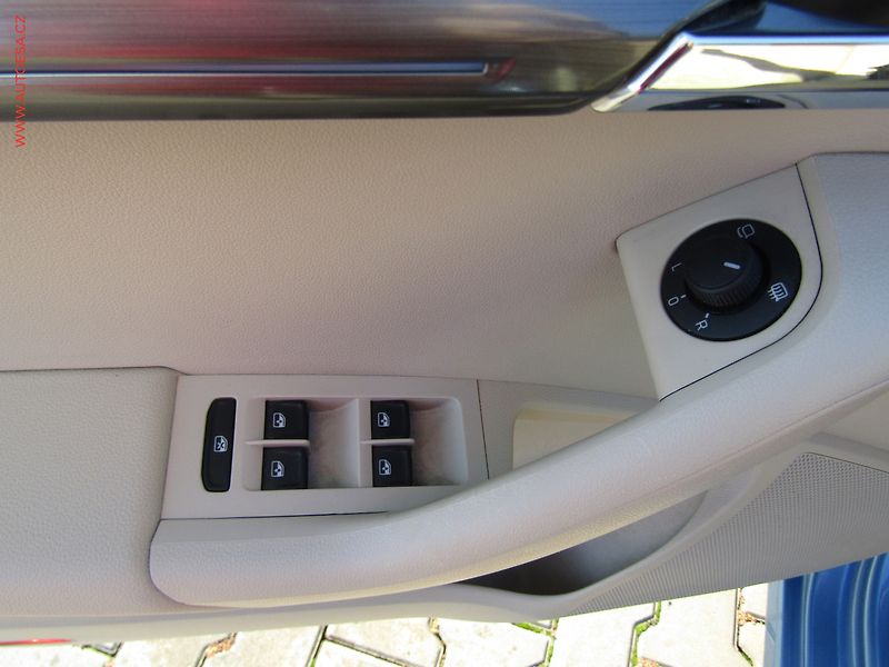Škoda Octavia (2017) 2.0 TDi, ČR, Style, LED - fotka 11 z 18