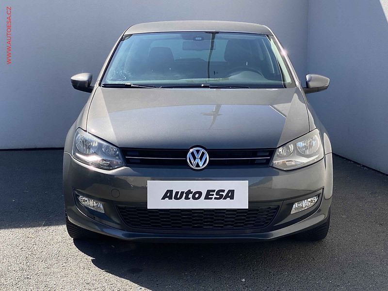 Volkswagen Polo (2010) 1.4 i, Team - fotka 2 z 18