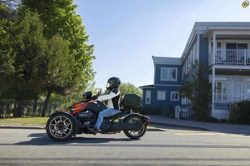 Can-Am Spyder Ryker (2026) Ryker STD 900 ACE, MY2026 - fotka 2 z 4
