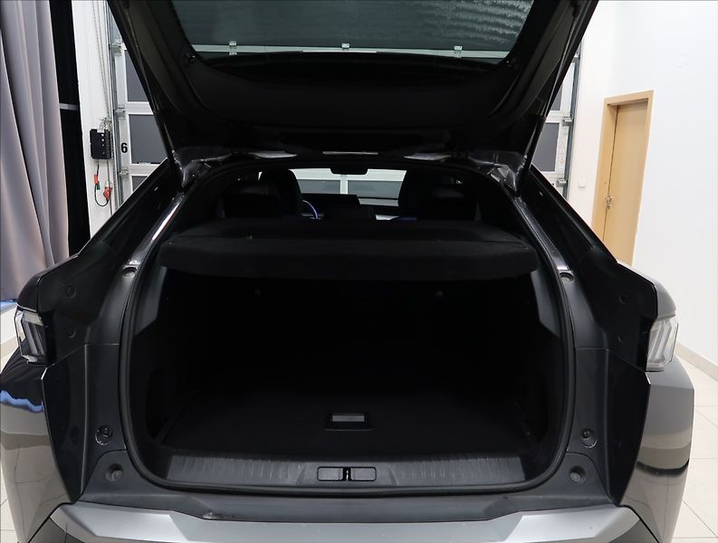 Peugeot 3008 1,2 ALLURE HYBRID145 e-DCS6 ČR - fotka 9 z 29