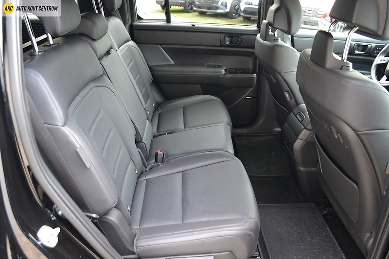 Hyundai Santa Fe 1.6T-GDI HEV 4WD CALLIGRAPHY 7 - fotka 24 z 95