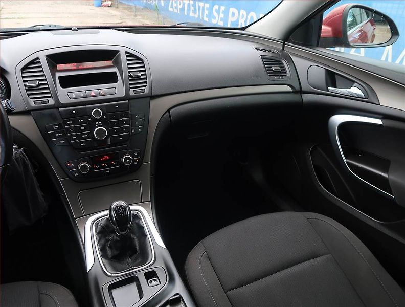 Opel Insignia (2009) 2.0 CDTI, po STK - fotka 8 z 20