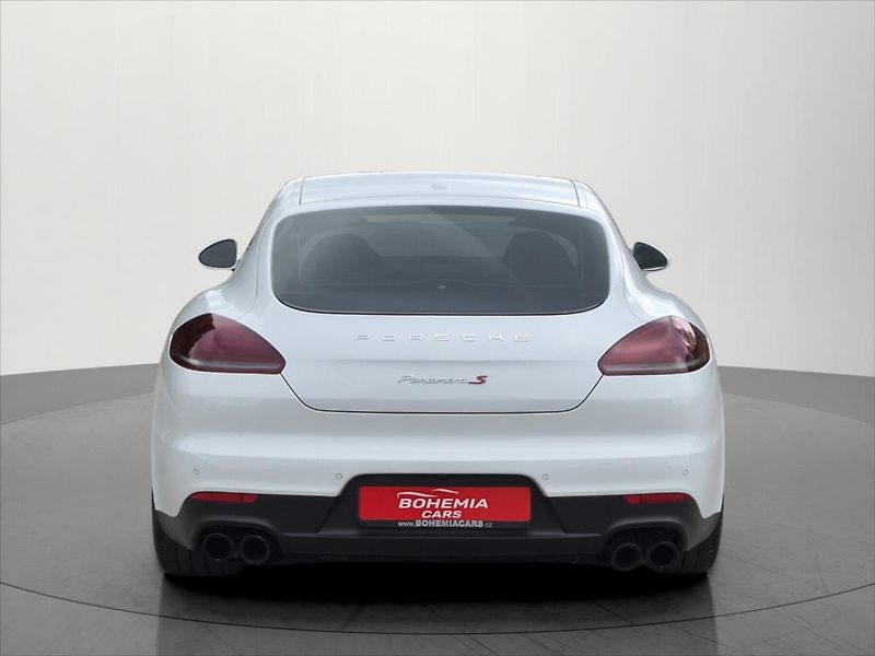 Porsche Panamera 3,0 309 KW Sport Chrono DPH - fotka 6 z 25