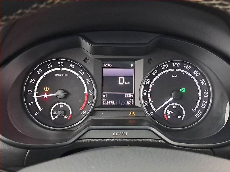 Škoda Octavia (2015) RS 2.0 TDI, Automat, Kůže - fotka 11 z 24
