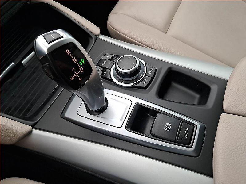 BMW X6 (2013) xDrive30d, 4X4, Automat - fotka 13 z 22