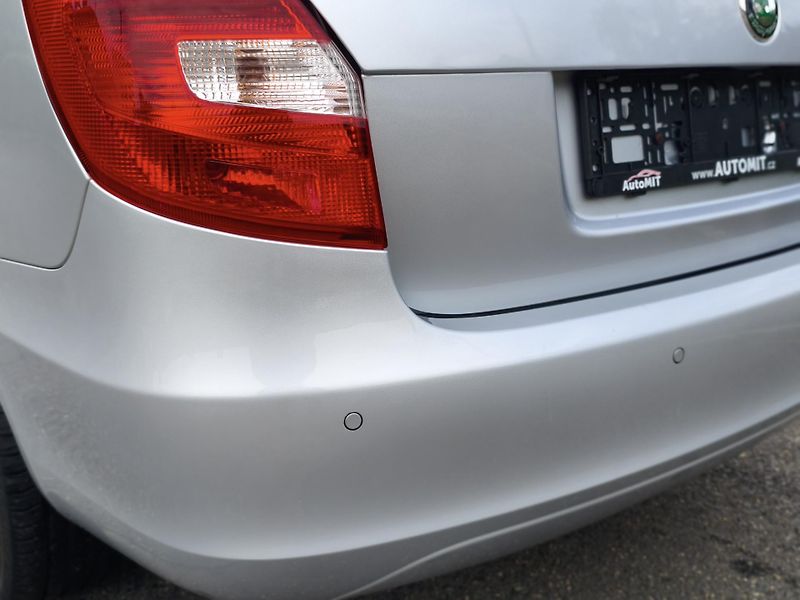 Škoda Fabia (2013) 1,2 TSI Style combi - fotka 30 z 32