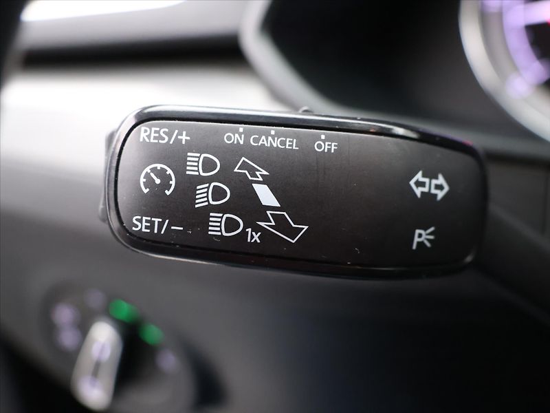 Škoda Superb 2,0 TDI 140kW DSG Style LED - fotka 20 z 34
