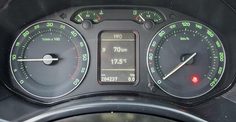 Škoda Octavia 1.9 TDI 77kW,KŮŽE,VÝHŘEVY - fotka 15 z 43