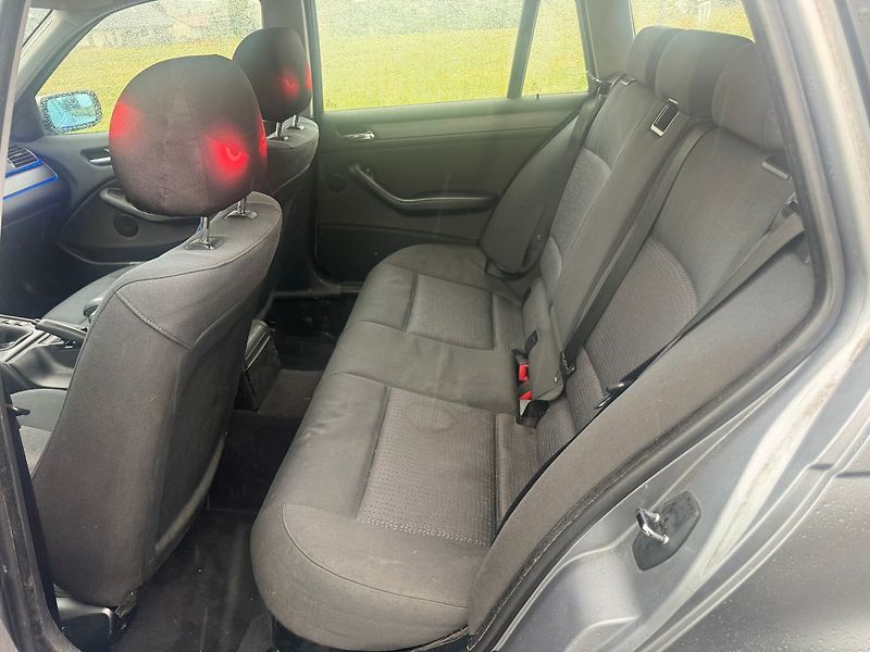 BMW Řada 3 TOURING STK 05/2028 - fotka 10 z 12