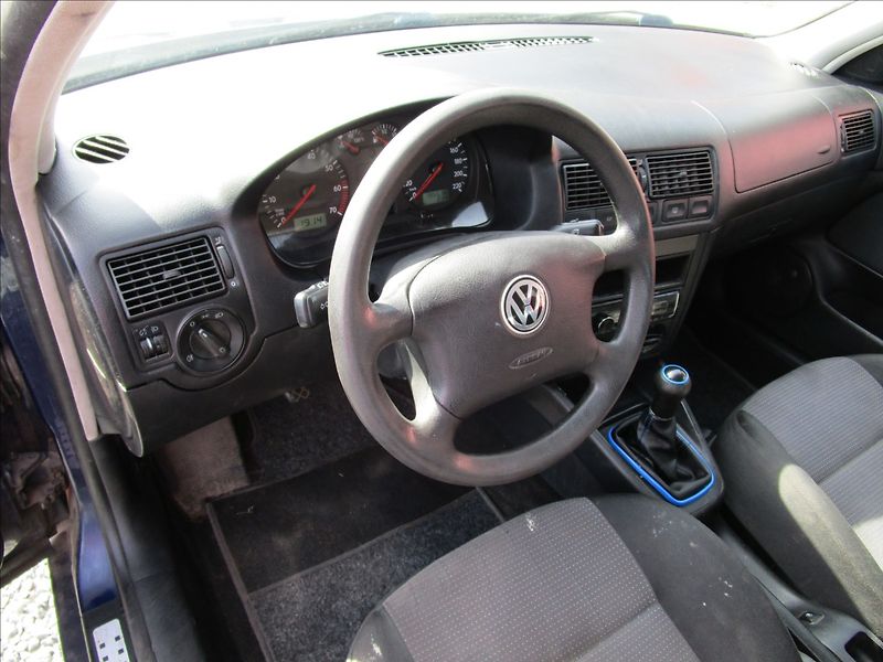 Volkswagen Golf 1.4i 16V, Klima - fotka 10 z 37