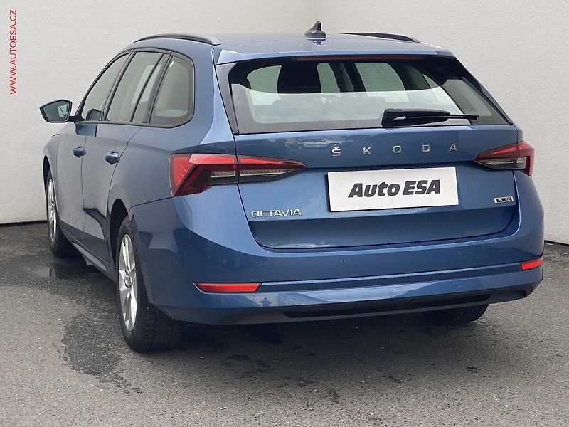 Škoda Octavia (2021) 1.0TSi, ČR, DSG, LED - fotka 6 z 16