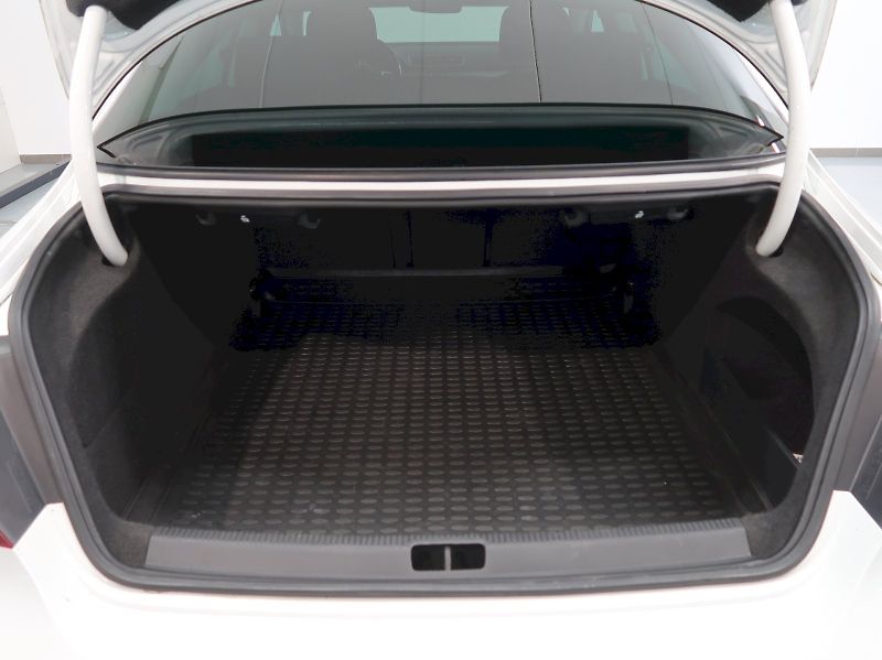 Volkswagen CC (2017) 2.0TDI 110KW - fotka 33 z 33
