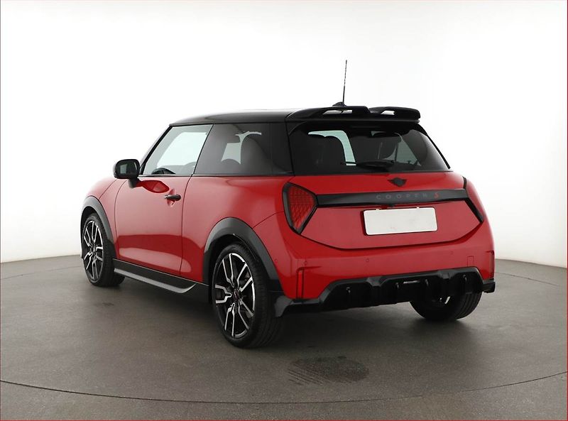 Mini Ostatní (2024) Cooper S, ACC, 360°, HUD - fotka 4 z 22