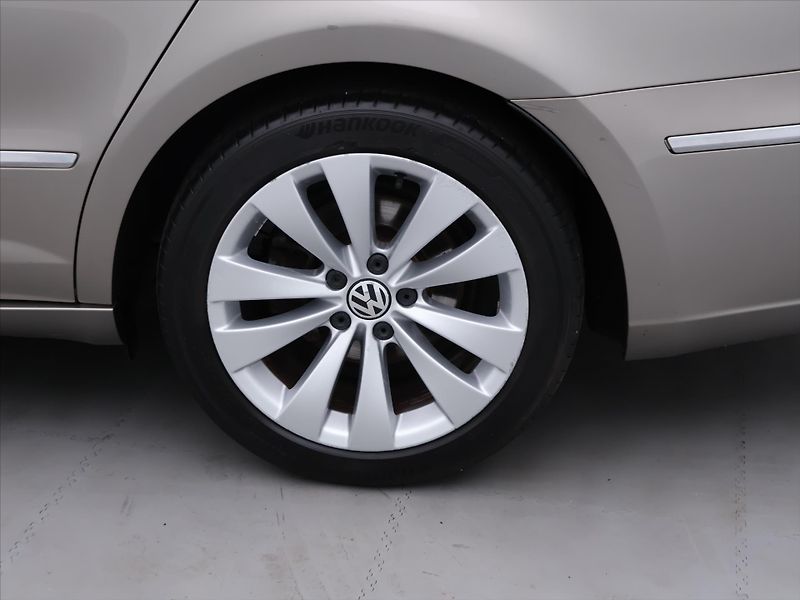Volkswagen CC 2.0 TDI 103kW DSG Xenon CZ - fotka 24 z 31