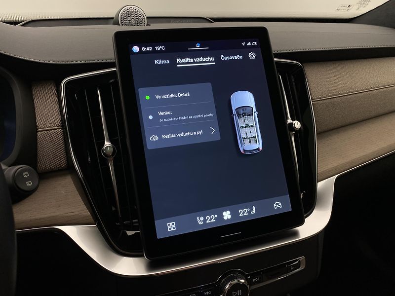 Volvo XC90 T8 AWD RECHARGE BRIGHT ULTRA 7 - fotka 46 z 73