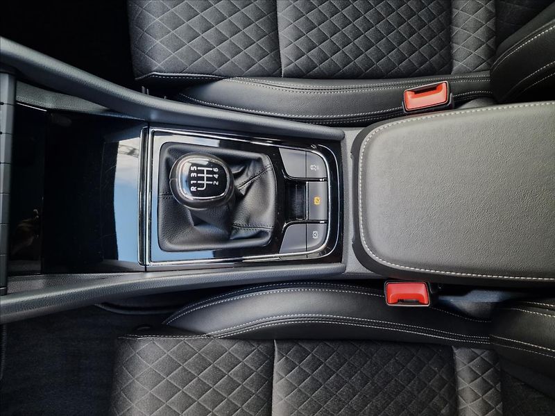 Škoda Karoq 2.0 TDI Style, ČR,1.Majitel - fotka 36 z 50