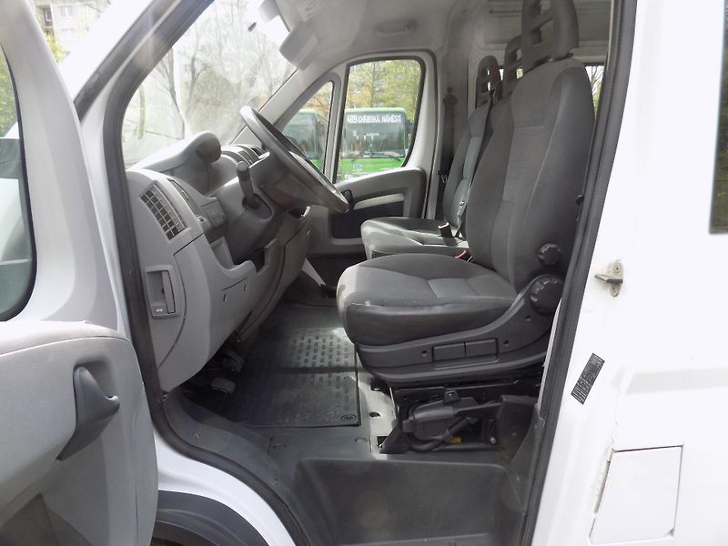 Peugeot Boxer (2011) 3,0 116KW 6MÍST L5H2 - fotka 14 z 33