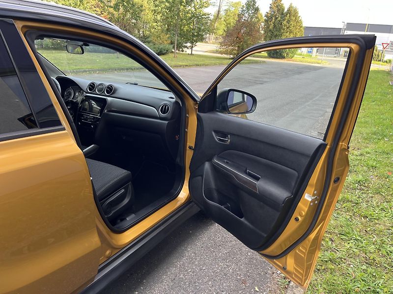Suzuki Vitara 1,4 BoosterJet Elegance/servis - fotka 21 z 34