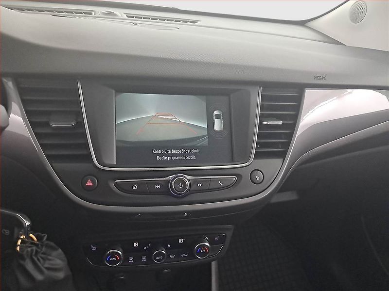 Opel Crossland X (2022) 1.2 Turbo, Automat, Serv.kniha - fotka 16 z 16