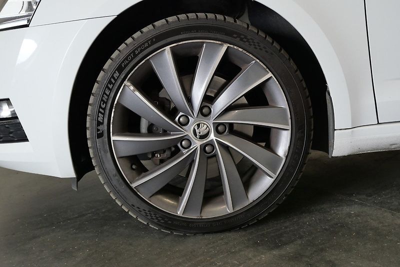 Škoda Octavia - fotka 10 z 29