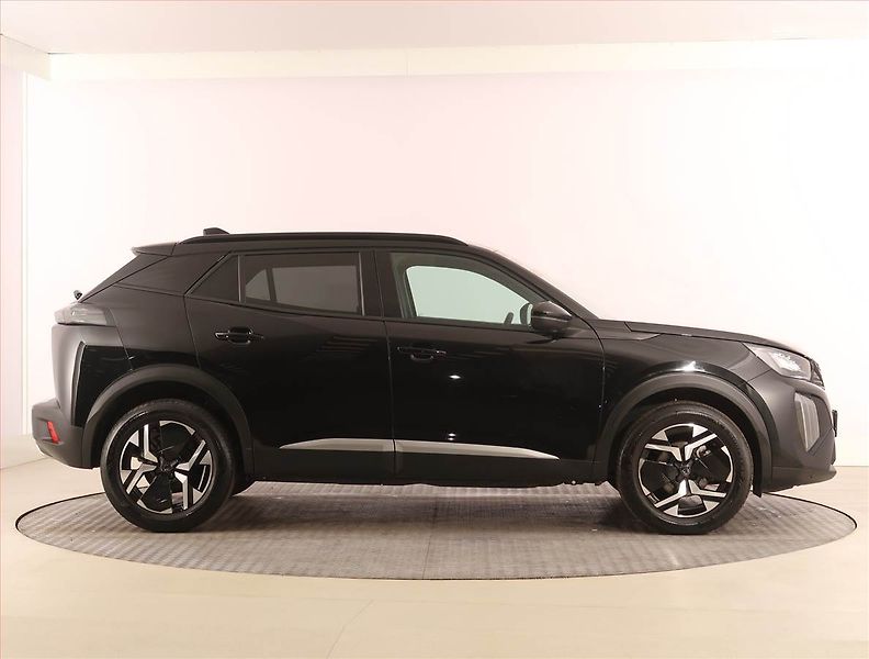 Peugeot 2008 (2025) 1.2 PureTech - fotka 6 z 23
