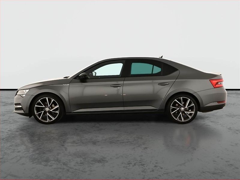 Škoda Superb (2022) Sportline 2.0 TDI - fotka 3 z 20