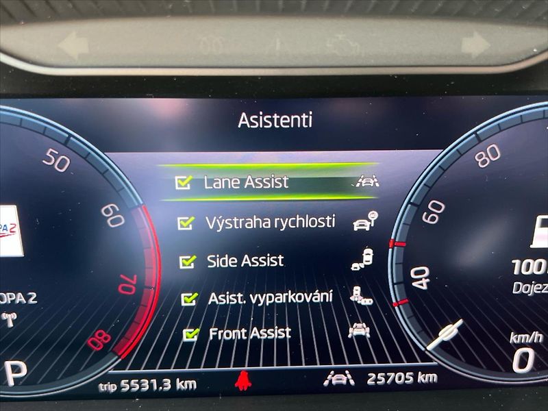 Škoda Scala 1,0 TSi 85 kW 7DSG 130 LET PRE - fotka 28 z 30