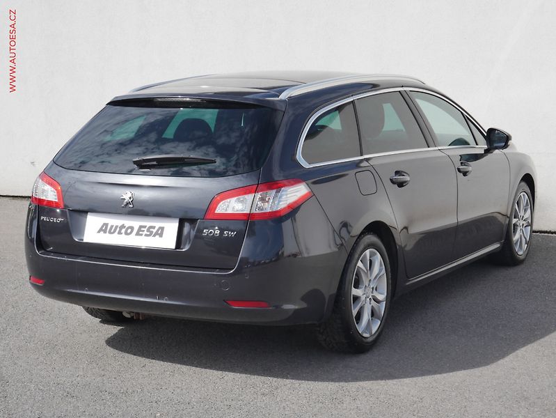 Peugeot 508 (2011) 2.0 HDi, AC, panor - fotka 6 z 18