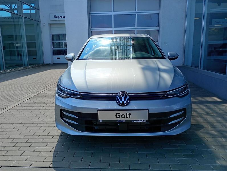 Volkswagen Golf (2026) 1,5 TSI 85kW 6G  People - fotka 2 z 15