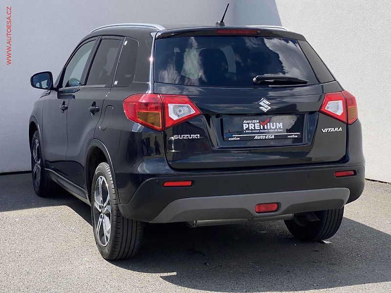 Suzuki Vitara (2018) 1.6VVT Elegance, ČR - fotka 6 z 20