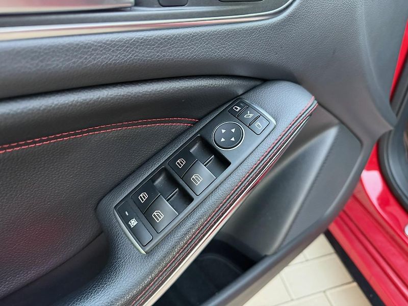 Mercedes-Benz Třídy A (2016) - fotka 21 z 35