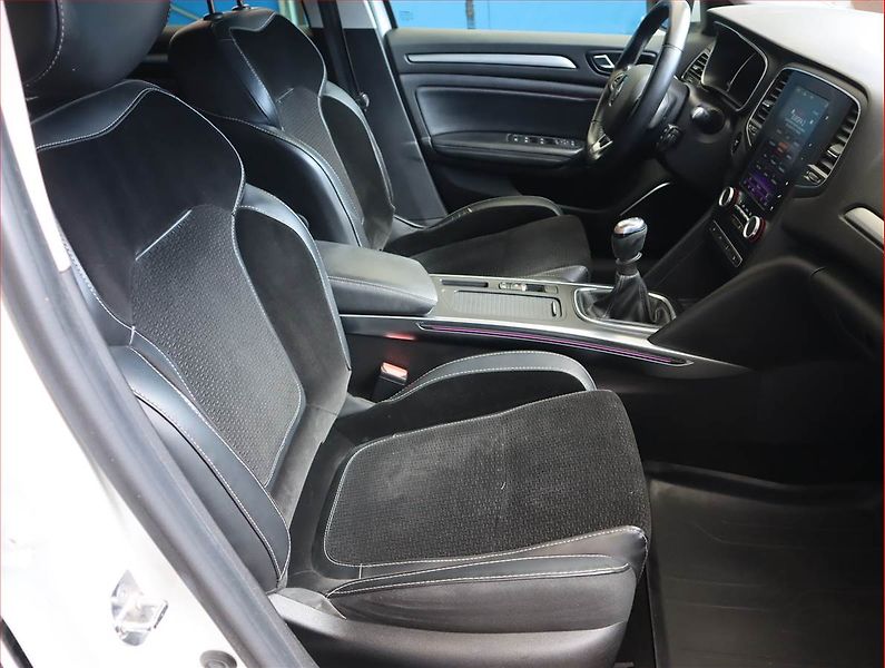 Renault Mégane (2016) Intens 1.2 TCe, Navi, Tempomat - fotka 9 z 20