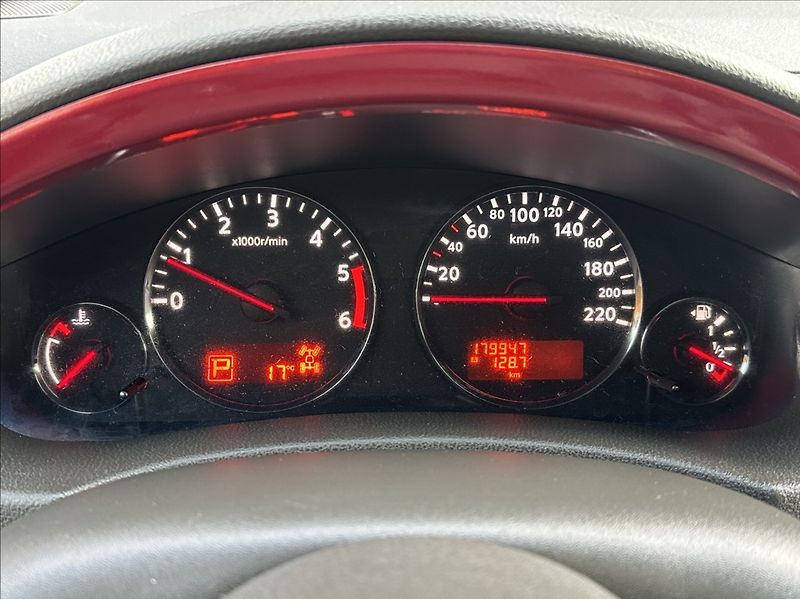 Nissan Pathfinder 3,0 DCI 231PS  LE Executive 4x - fotka 41 z 55