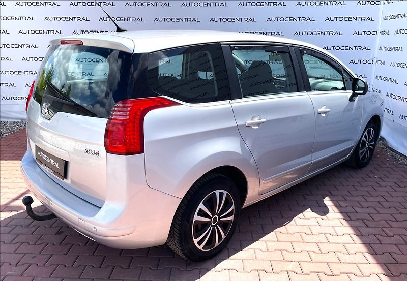 Peugeot 5008 1,6 HDi,80kW,STK 7/28 - fotka 5 z 21