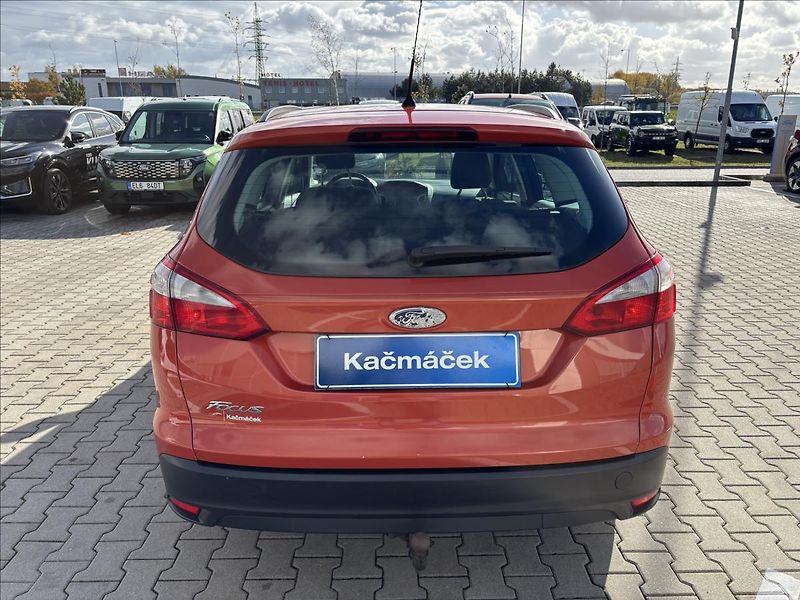 Ford Focus 1,6 TDCI 95k Trend - fotka 4 z 29