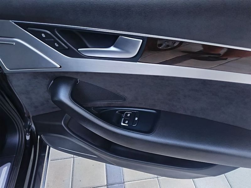 Audi A8 (2014) - fotka 29 z 59